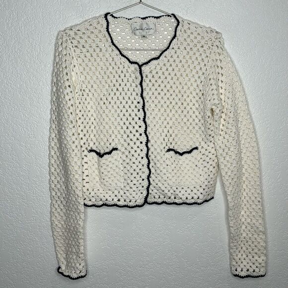 New CARA CARA Roma Cardigan Ivory Navy Crochet Medium - Picture 2 of 14